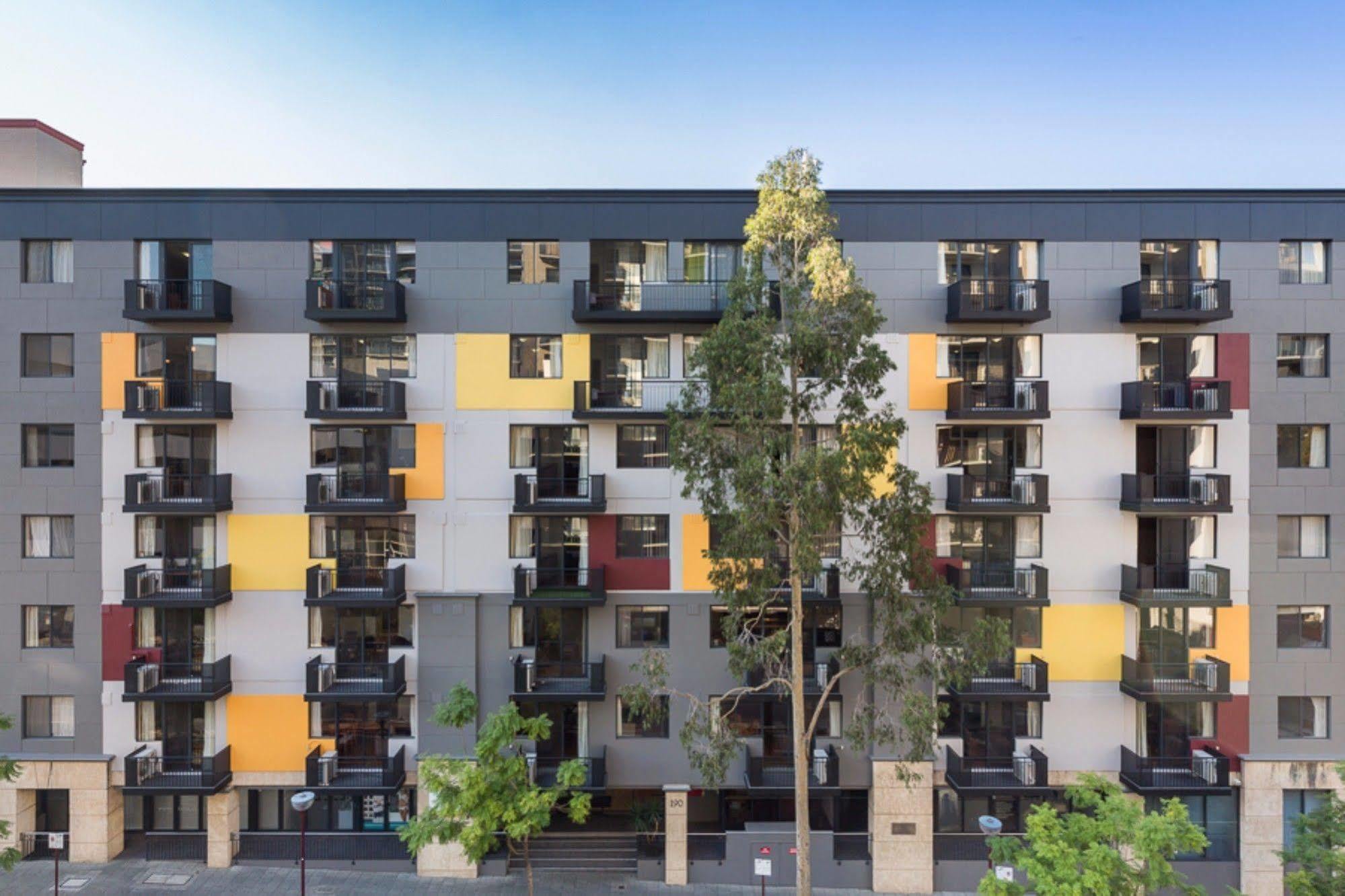 Mont Clare Boutique Apartments Perth Buitenkant foto