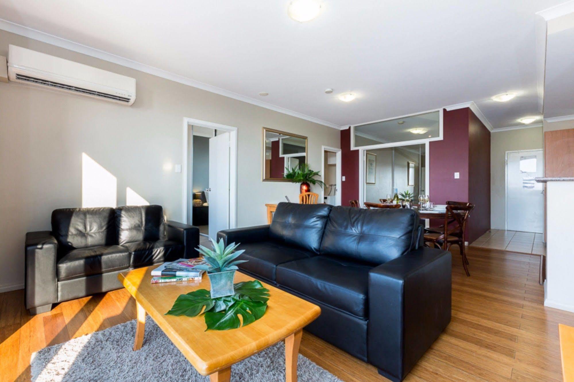 Mont Clare Boutique Apartments Perth Buitenkant foto